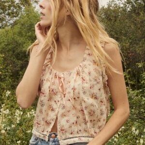 Doen Floral Traveler Top